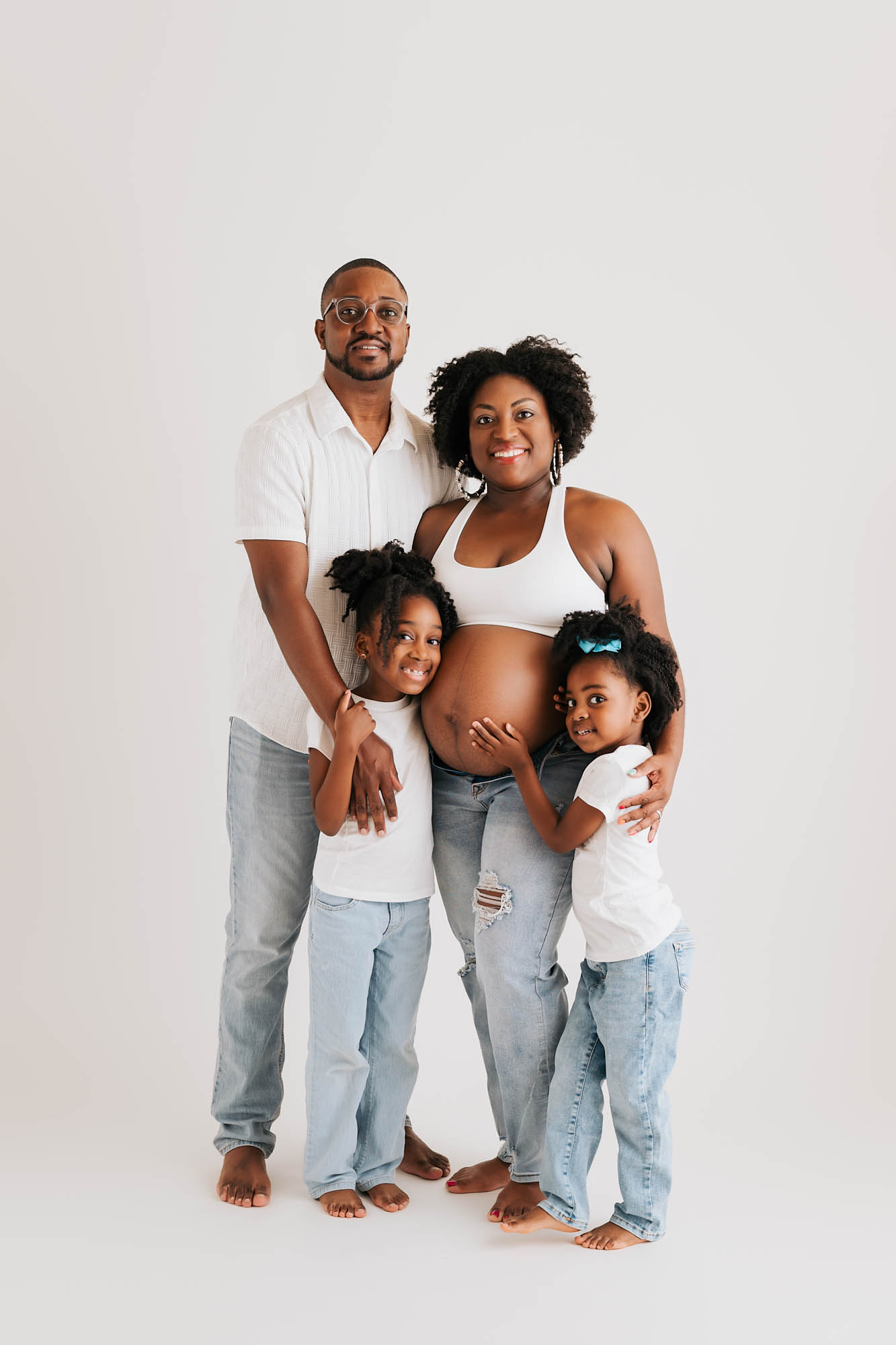 Dallas Maternity Photographer Captures Family With Two Young Girls And Expecting Mother