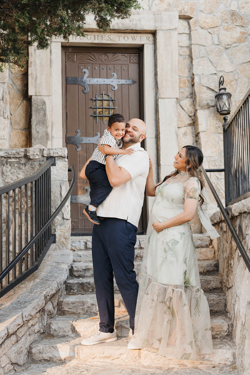 Dallas Maternity And Family Photography Couple Portrait In Soft Neutral Outdoor Setting